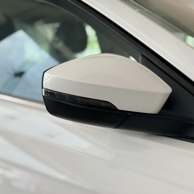 Gương chiếu hậu, tích hợp si nhan báo rẻ